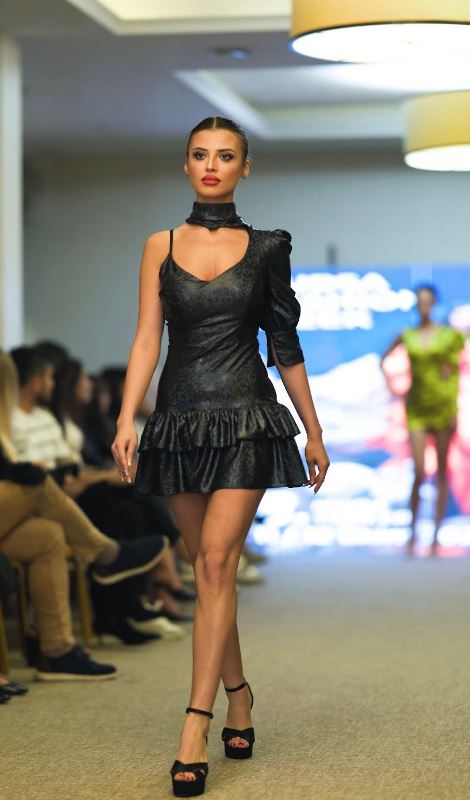 Moda Dünyasının Yeni Markası Successo Defilesi Büyüledi Moda Dünyasının Yeni Markası Successo Defilesi Büyüledi